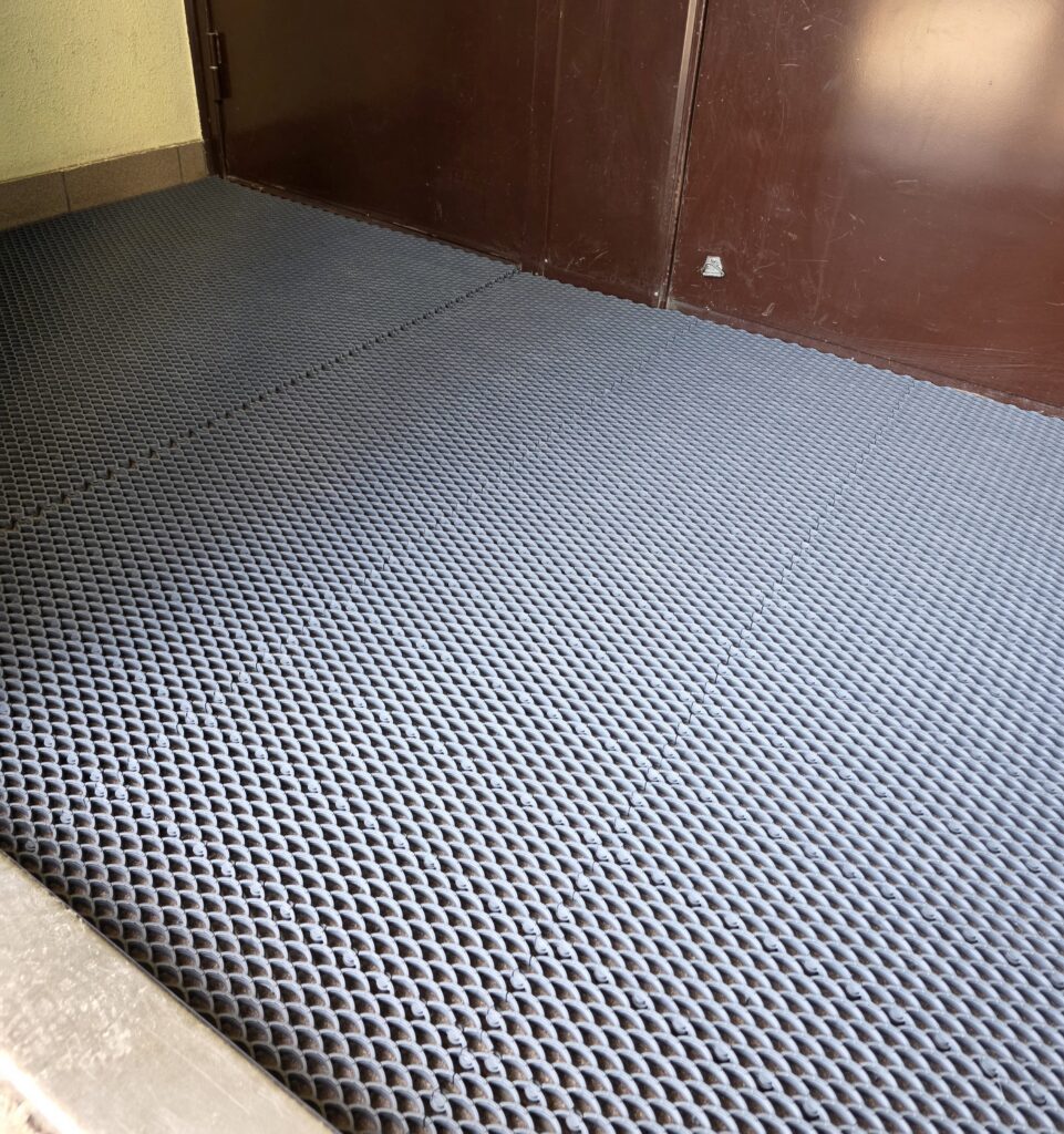 20260313_102735