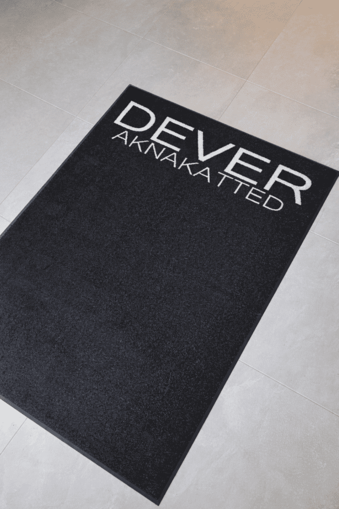DEVER AKNAKATTED